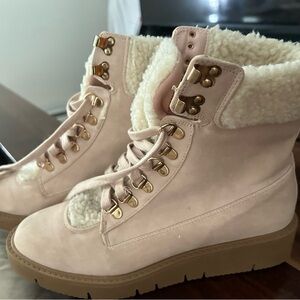 Women's Shearling-Lined Boots